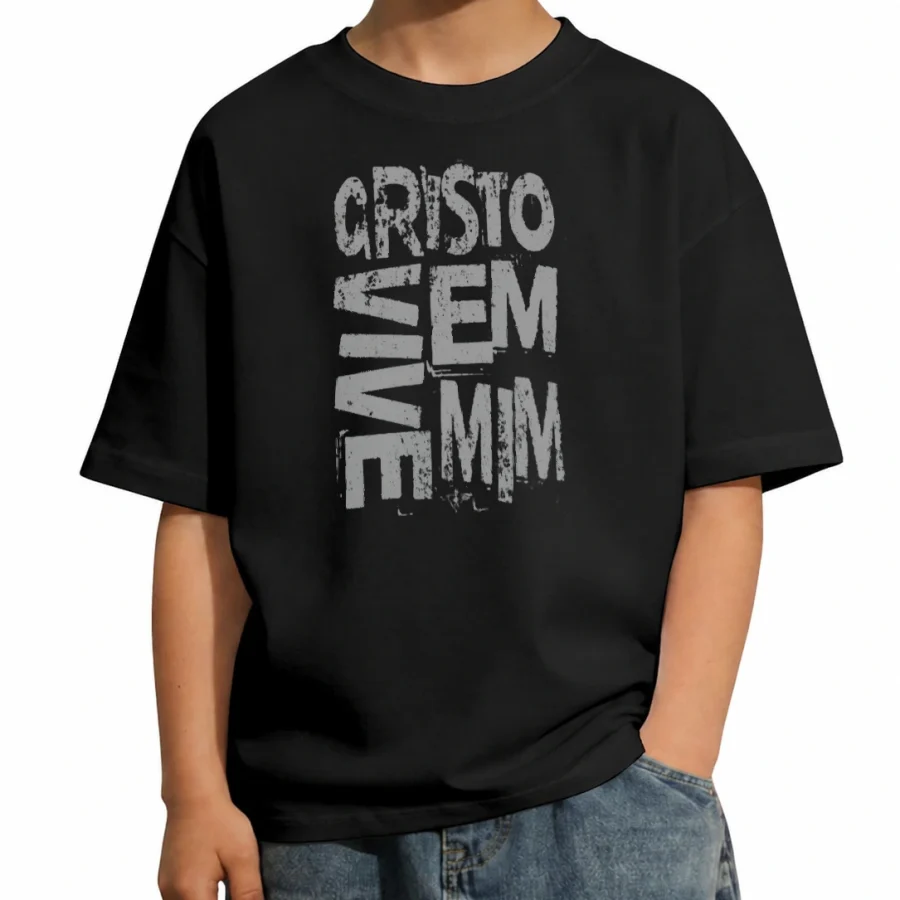 Camiseta infantil 180g Cristo Vive em Mim em mockup frontal