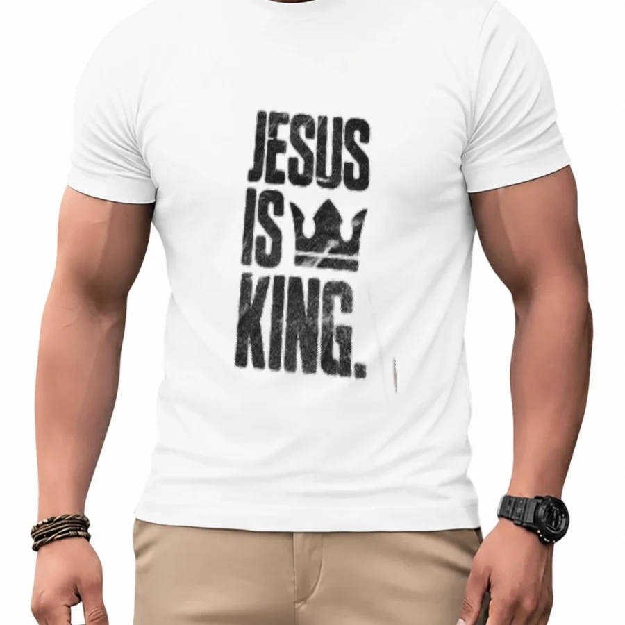 Camiseta dry Jesus Is King M-2 em mockup frontal